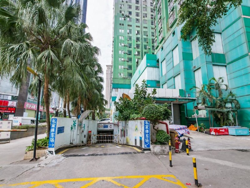 【10图】(龙年福田cbd新上)指导价4房 华为员工小区 降价,福景大厦