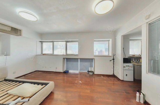 设计师广场1室0厅51.1㎡132万二手房图片