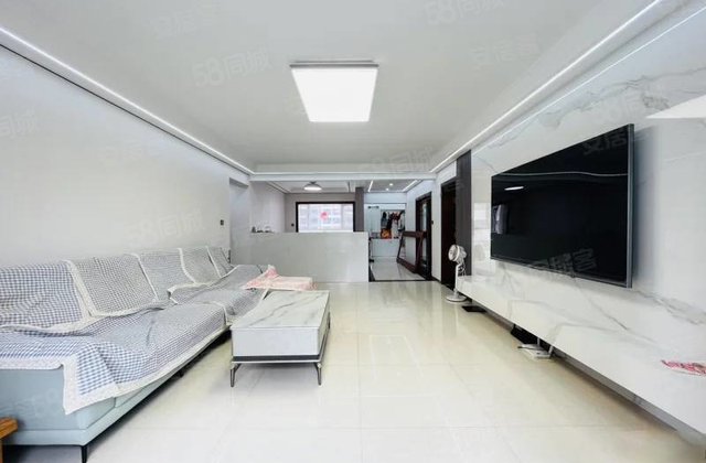 急售！新上！阿尔卡迪亚四期！真正精装修婚房！独门独户边户