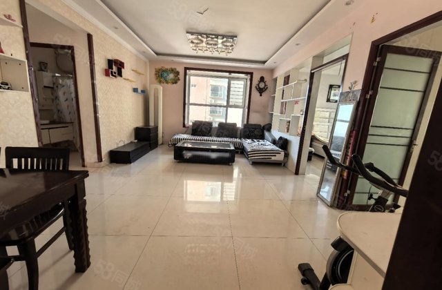 第二实验 文轩总校 一梯两户电梯房 边户 客厅大飘窗储藏室