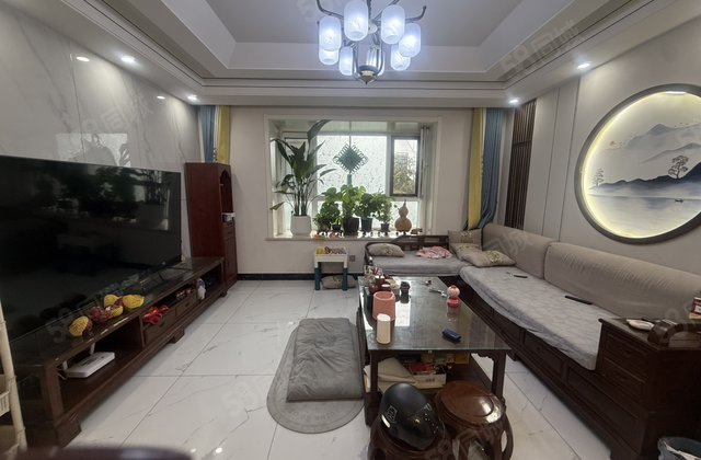 便宜了，实验文轩外国语对面的九州国际精装修送车位储藏室可按揭