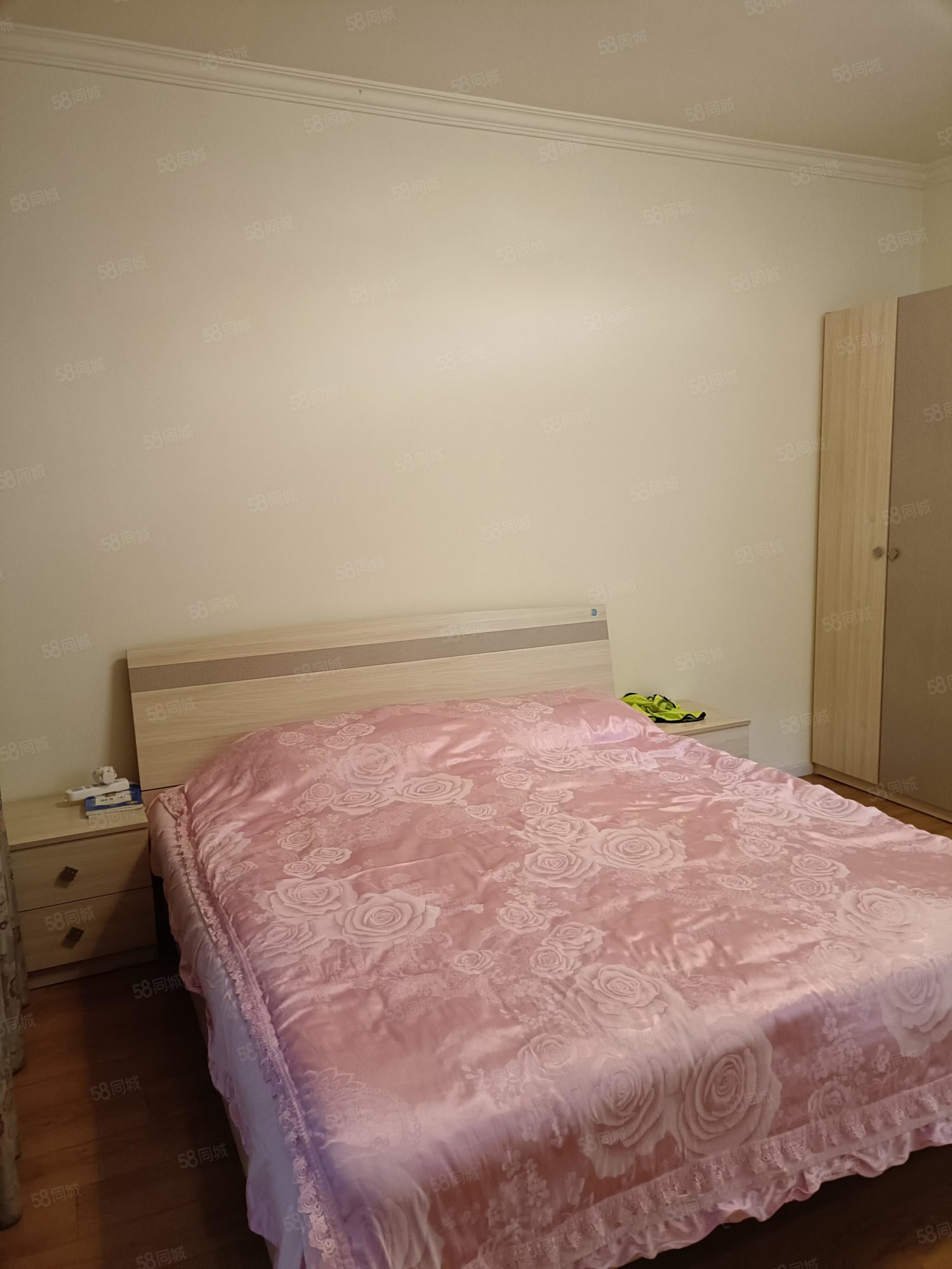 新兴家园3室1厅2卫130㎡东西99万