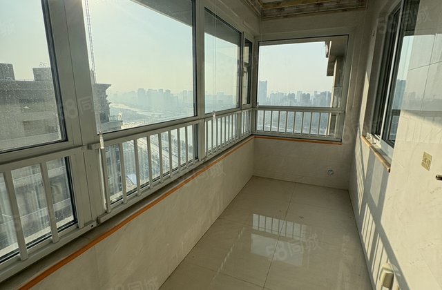 急售开发区清水湾观景楼层 带车位东昌东 实验国岳府