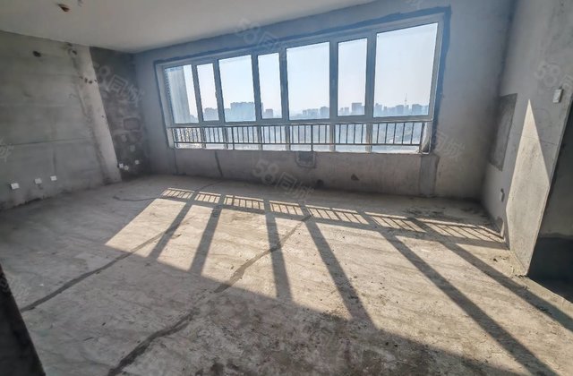 中泰御湖湾3室2厅134㎡79.8万二手房图片