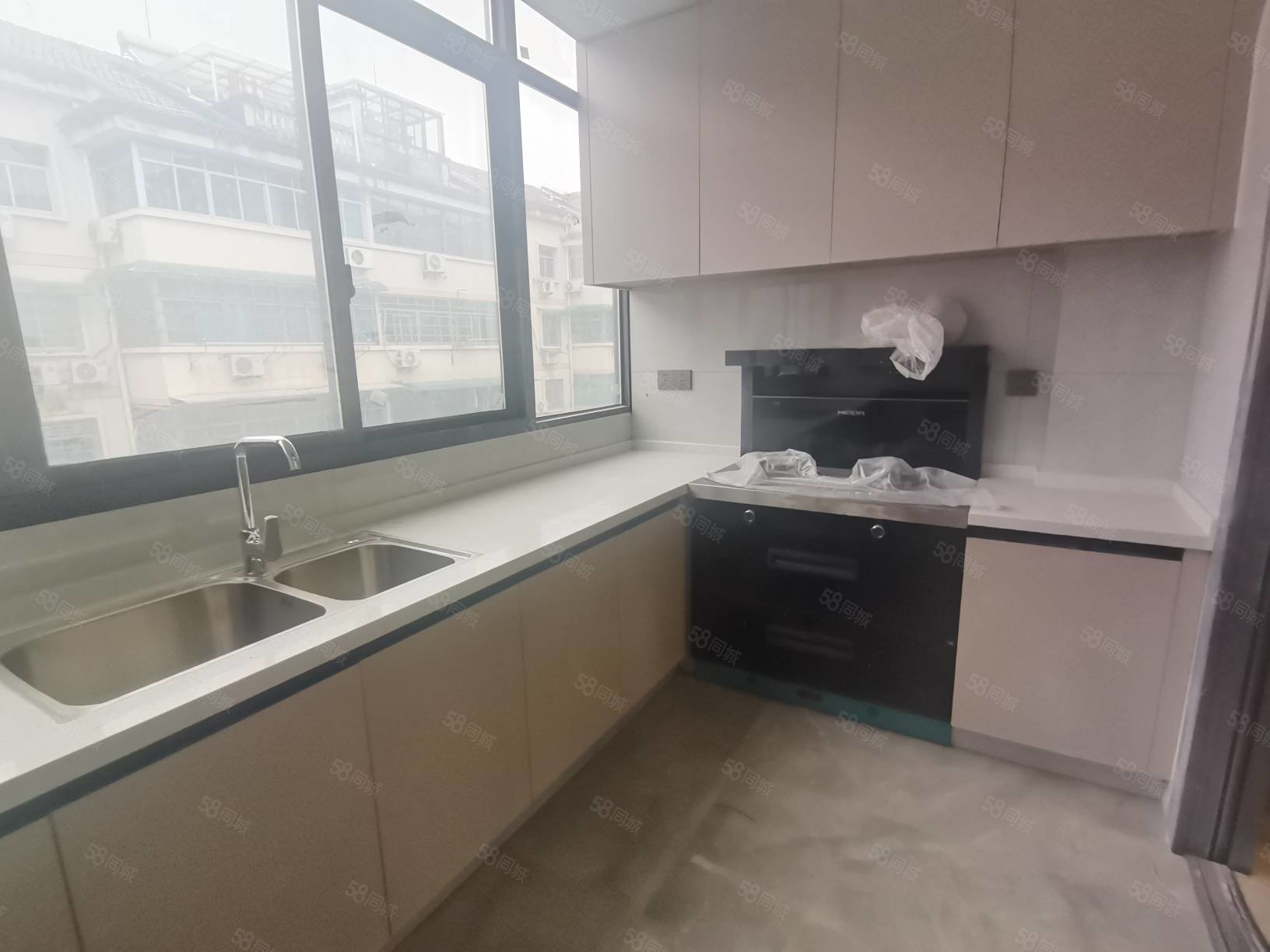 翠光一区3室2厅2卫104㎡南北78万