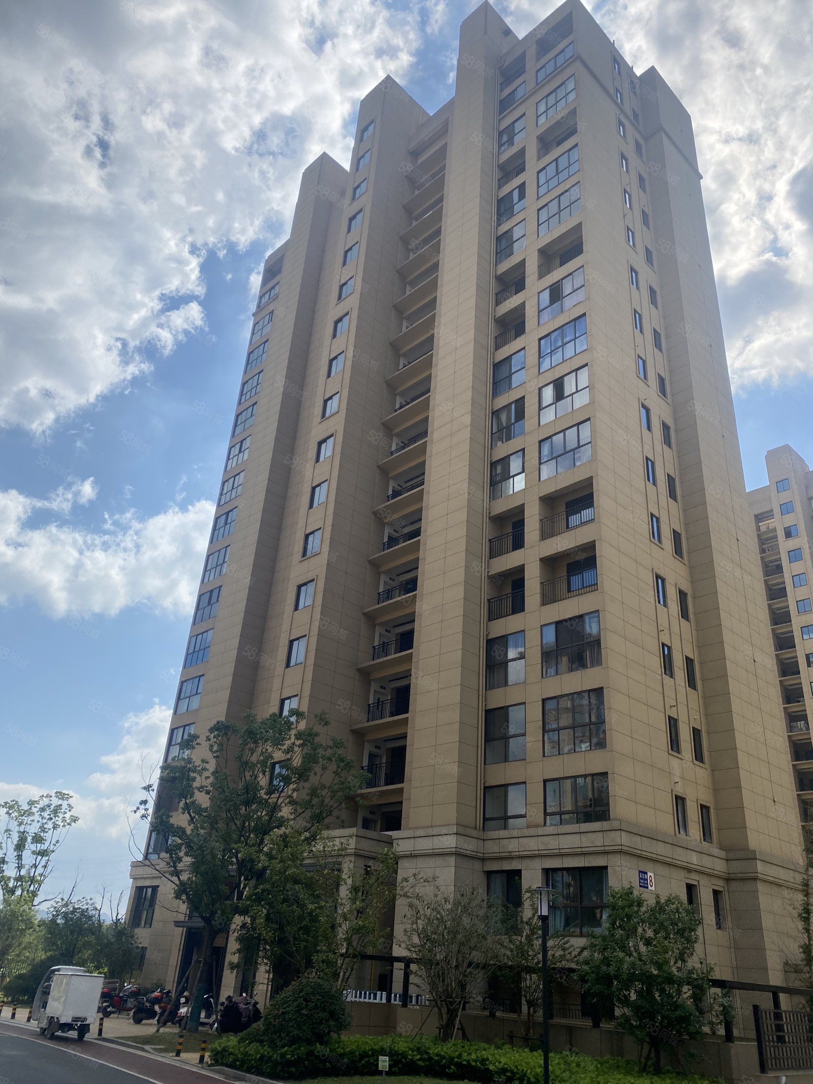 石榴玉兰湾(安吉)3室2厅1卫89㎡南北75万