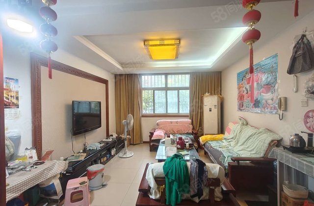 万达广场 产权清晰 南北通透 小三居 近医院 双卫生间