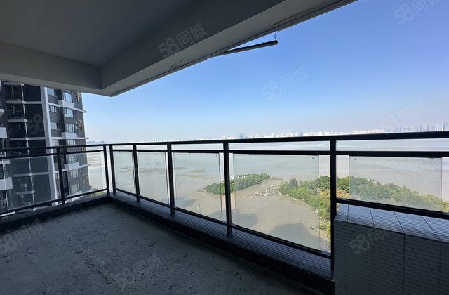 平吉上苑4室2厅163.86㎡100万二手房图片