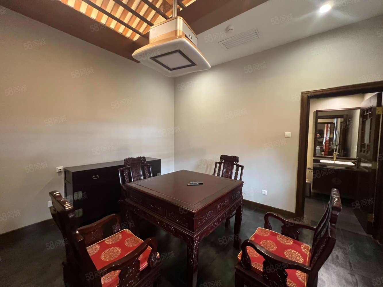 三眼井胡同小區(qū)3室5廳5衛(wèi)683㎡南北16000萬