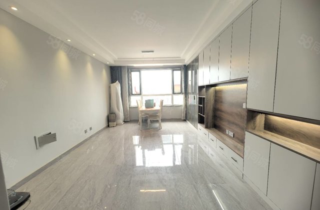 玉龙苑3室2厅131㎡76万二手房图片