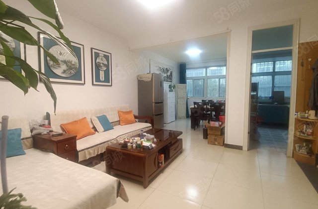 低价出售颐馨园一期 产权清晰 装修好 南北通透 近医院