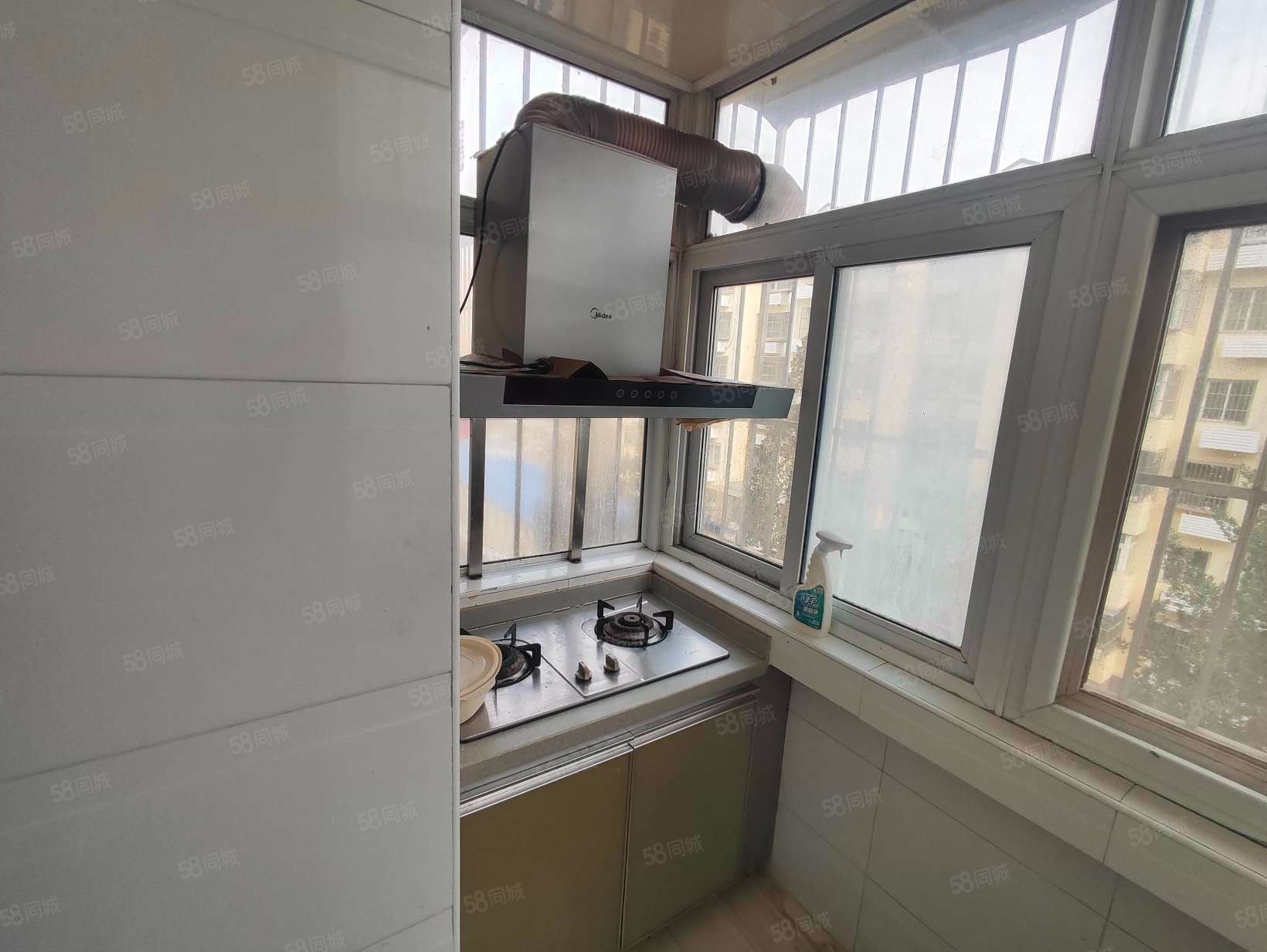 于家園二區(qū)(北院)1室2廳1衛(wèi)73.1㎡南北163萬