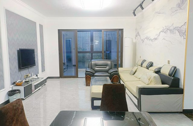 保利大都汇5室2厅144.38㎡160万二手房图片