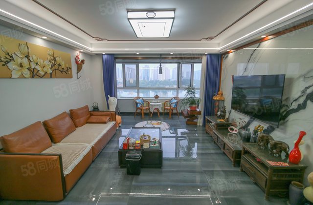 鲁商凤凰城4室2厅176.08㎡108万二手房图片