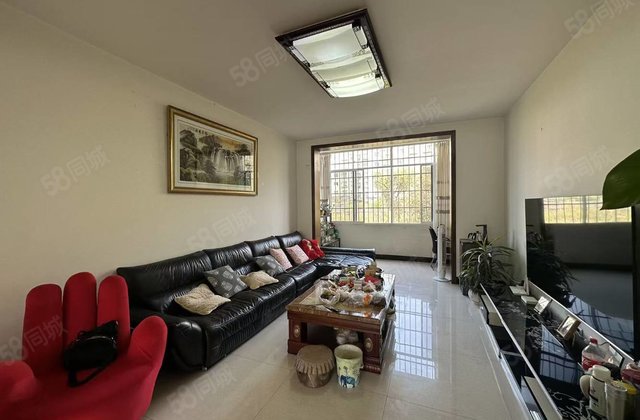 都市盛林3室2厅140.5㎡51.6万二手房图片