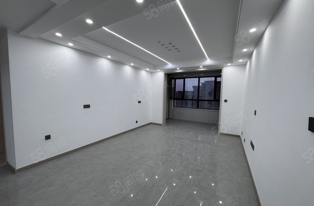 德融江南府3室2厅126㎡63万二手房图片