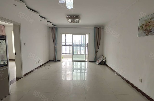 翡翠城电梯房 一梯两户 带车位储藏室 有证免大税 随时看房