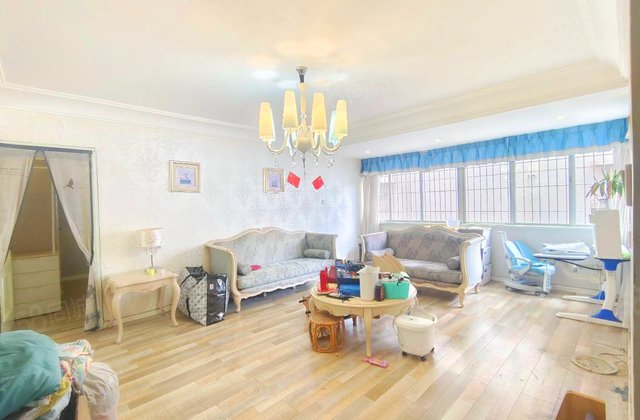 电子厂住宅区4室2厅98㎡138万二手房图片
