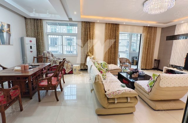 长兴小区4室3厅220㎡73万二手房图片