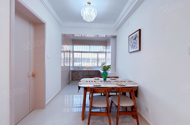 阳光  教师新村 南北通透小三居 近医院 好停车