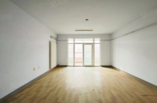 恒兴嘉苑4室2厅160㎡99万二手房图片