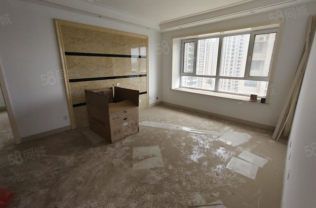 金柱绿城 次新小区 正南朝向 有车位储藏室急售看房子方便