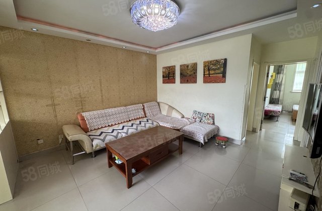 急售，汽车总站三院，香江和馨园金柱后许，三室送大车库