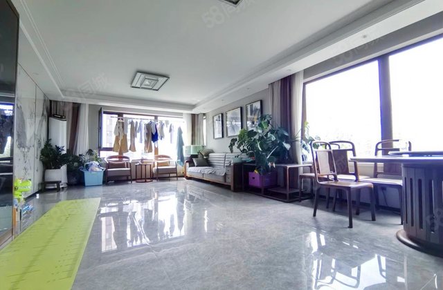 华润置地中央公园二期3室2厅148㎡240万二手房图片