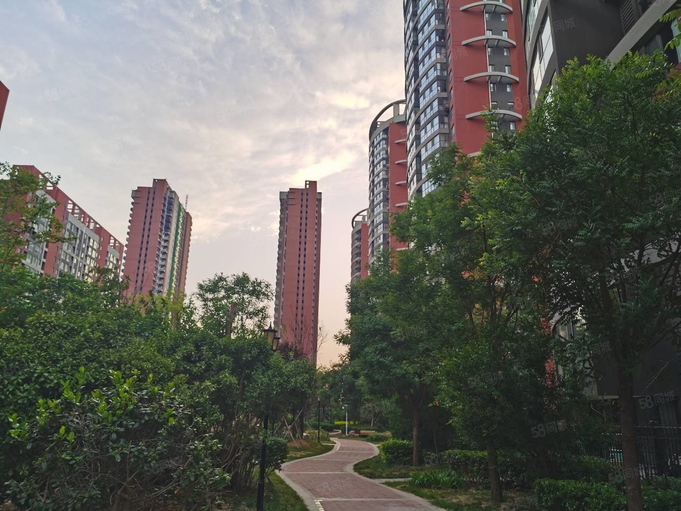 世纪新城精装2房75万!带家具家电拎包入住!看房有钥匙!