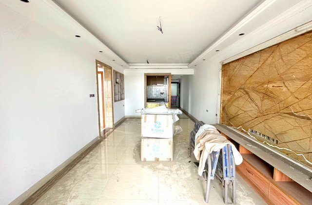 顺德绿地国际花都3室2厅88.12㎡92万二手房图片