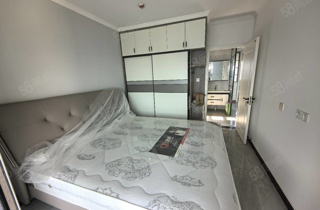 前排双阳台 精装婚房未住 送车位 阿尔卡迪亚 户型真棒