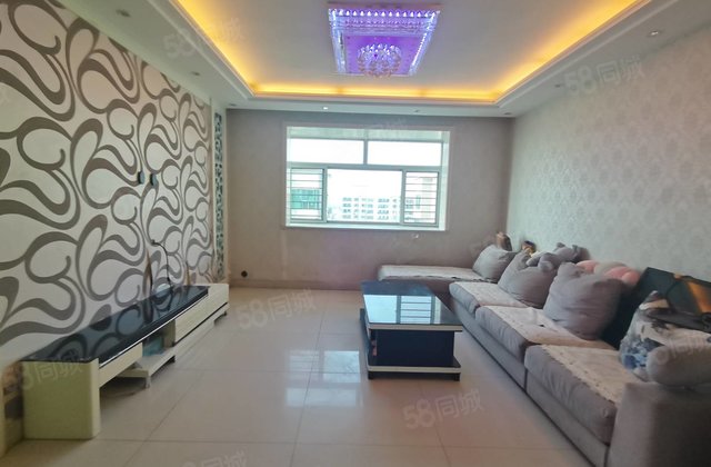 阳光  ，     颐馨园二期带车位 好户型 有钥匙看房