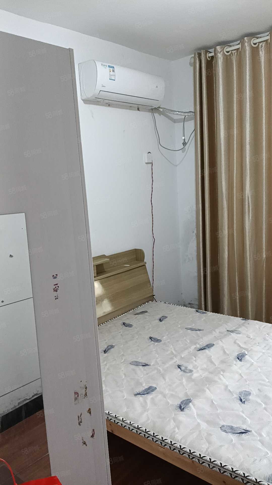 锦谯名苑3室2厅1卫106㎡南42.8万