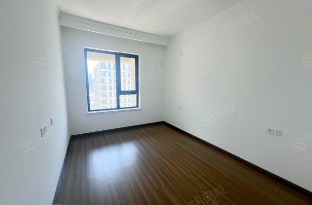 保利时光印象3室2厅128㎡105万二手房图片