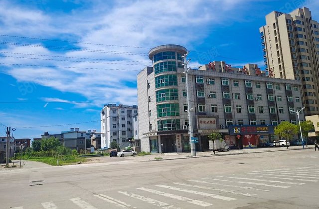 海天花园3室2厅107㎡30万二手房图片