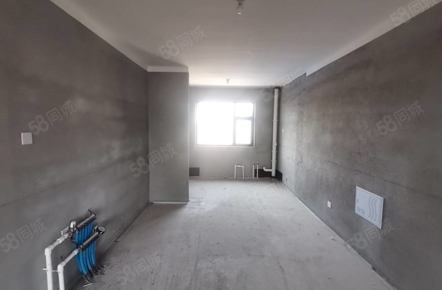 天伦湾雅苑4室2厅163㎡147万二手房图片