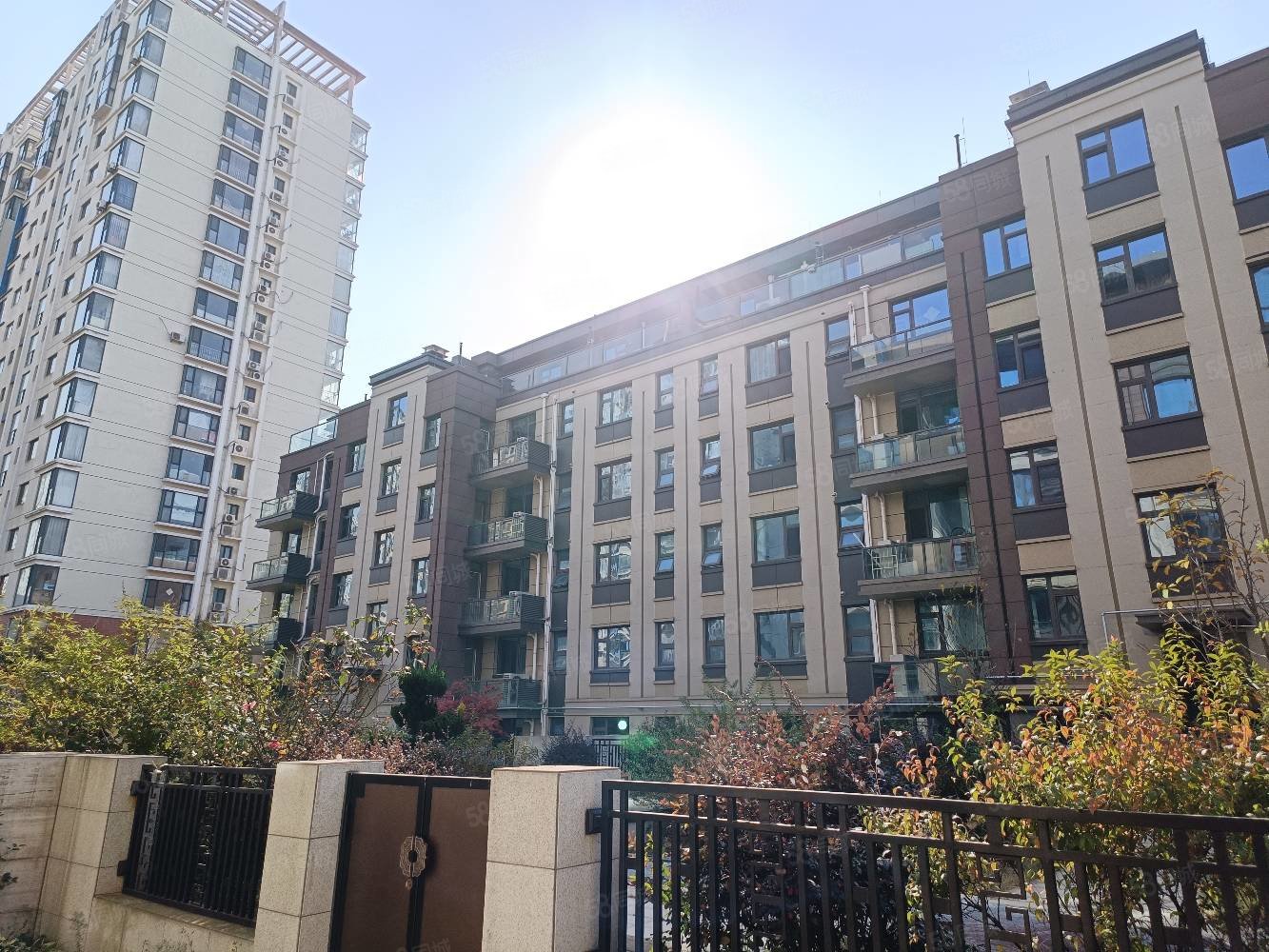 161平精装带车位南向大院子4室2厅2卫一手房手续,金港华府-日照58同城