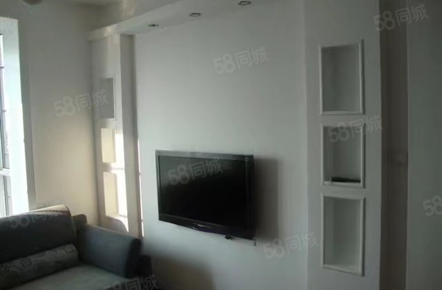 金色河畔小区3室3厅136.1㎡55万二手房图片