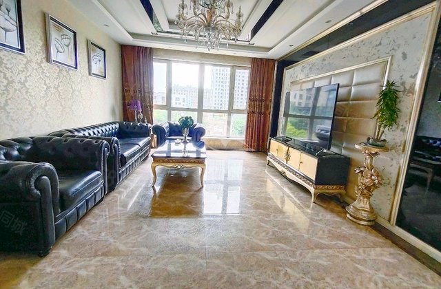 恒盛豪庭3室2厅135.39㎡165.8万二手房图片