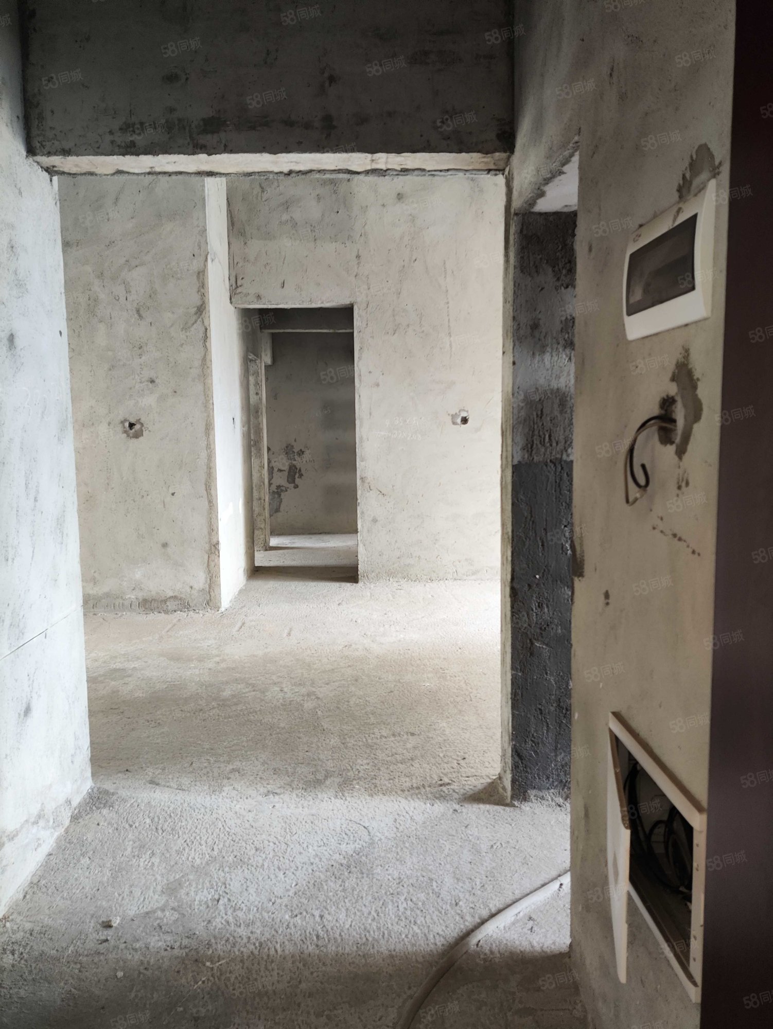 欧浦御龙湾3室2厅2卫115㎡东南78万