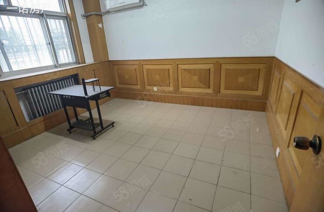 老文轩 二实 验双的三室三楼老一中附近小区停车方便有证可按揭