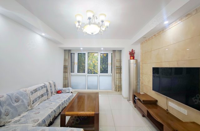 八方小区(C区)3室2厅126.42㎡275万二手房图片