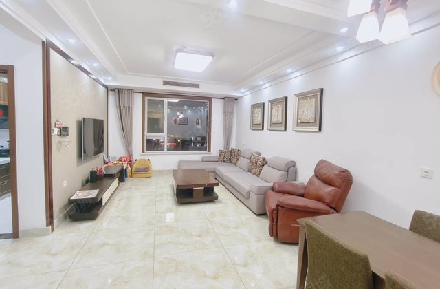 昌润莲城莲湖新城 东苑精装三室双卫 车位储藏室都带 包大税