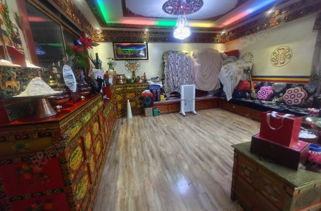 嘎玉林171号小区7室2厅500㎡270万二手房图片