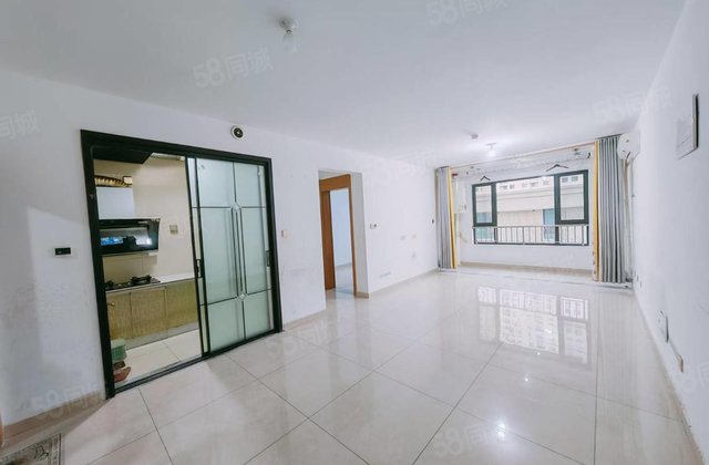 民生凤凰城一号院，非常合适，送车位储藏室，捡  急售三居室。