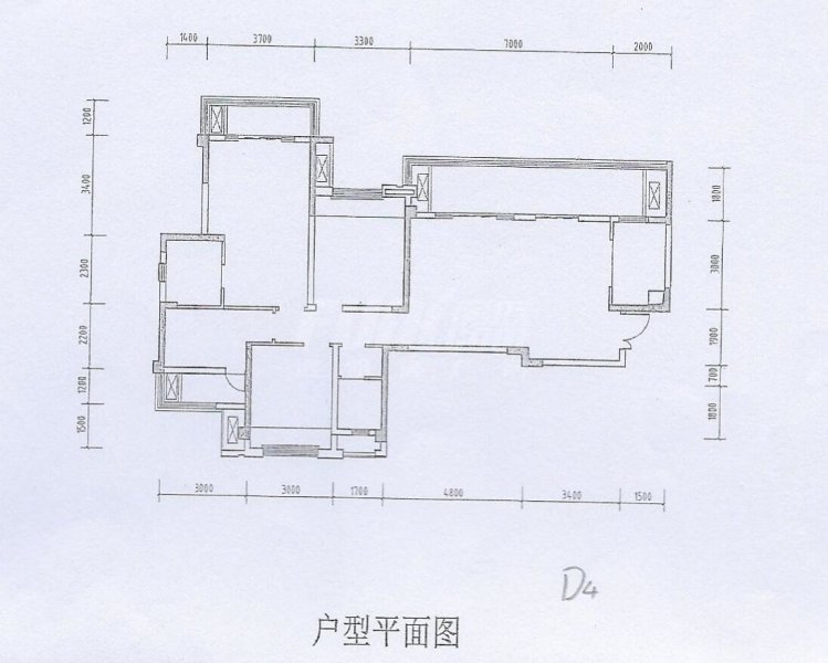 北大资源颐和翡翠府4室2厅2卫135.92㎡东西318万