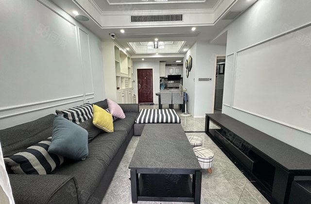 绿地海域(二期)3室2厅93㎡76万二手房图片