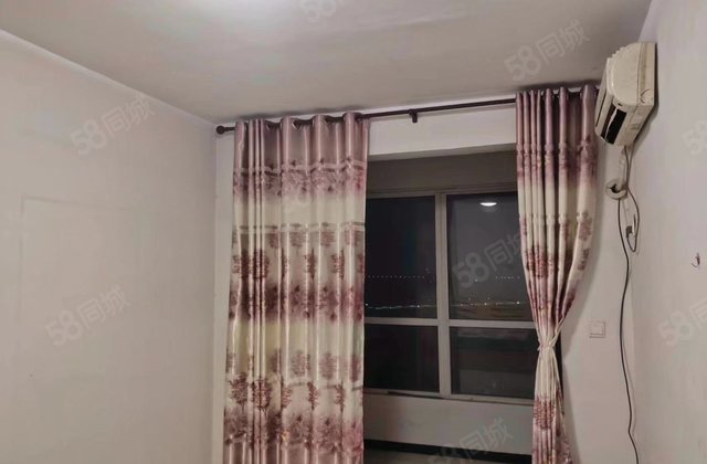 荣域小区3室2厅113㎡35万二手房图片