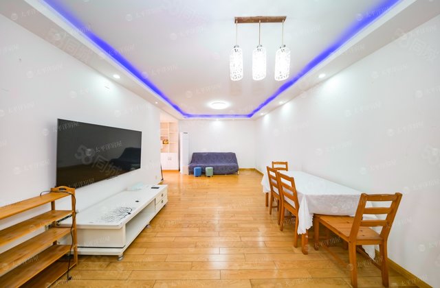 九城湖滨2室1厅86.44㎡330万二手房图片