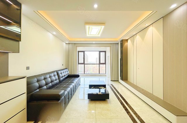 龙湖锦艺城高二组团4室2厅131.61㎡86万二手房图片